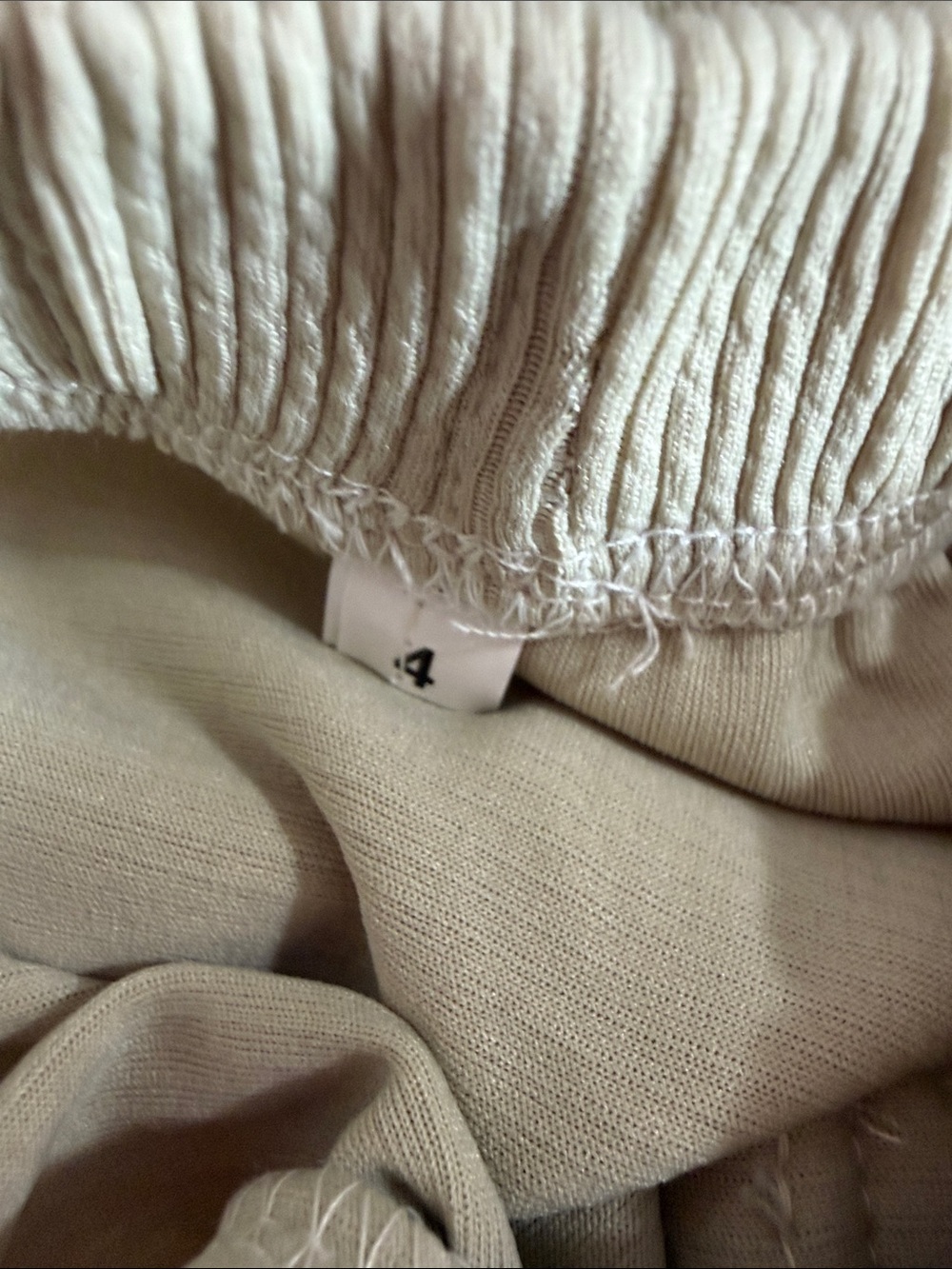 Baby Size 4 Ribbed Matching Set Cream - Picture 4 of 4